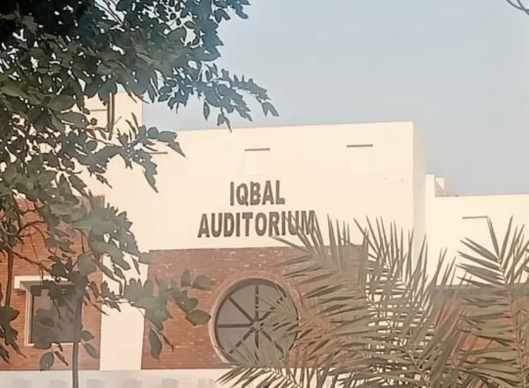 Hospital signboard installation services