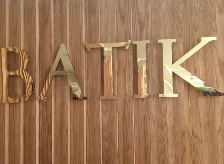 Hotel signboard installation services