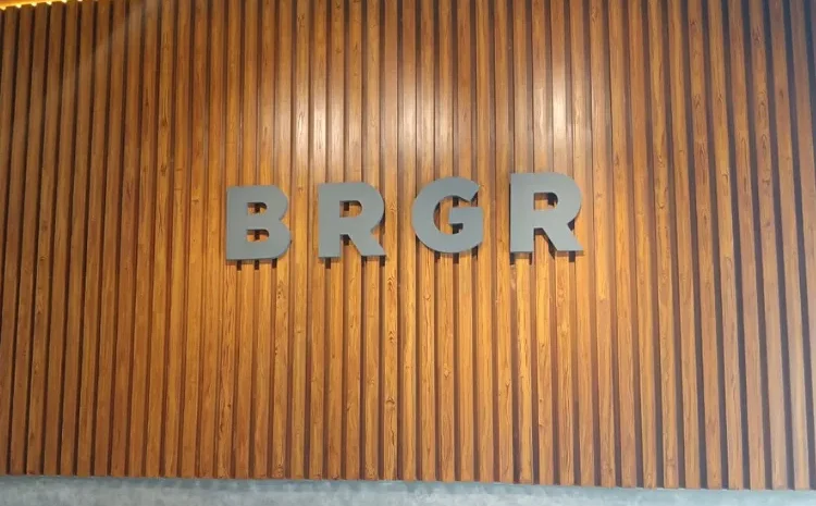 Reception Signboard installation solution Reception Signboard installation solution